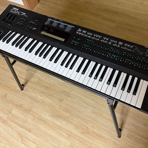 야마하 DX7 II D