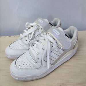 225 / 아디다스 오리지널 포럼 로우 스니커즈 운동화