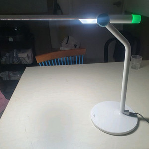 프리즘 LED 스텐드