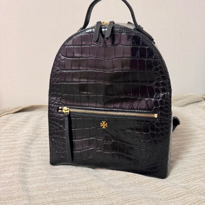 토리버치 크로코다일 엠보싱 가죽 백팩