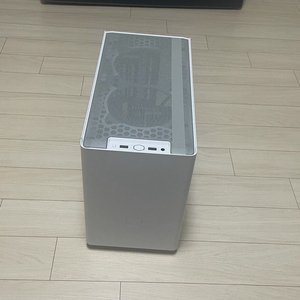 쿨러마스터 NR200P 케이스