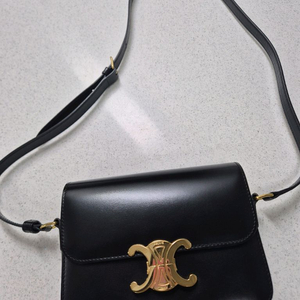 셀린느 틴 트리옹프 카프스킨 백 틴 블랙