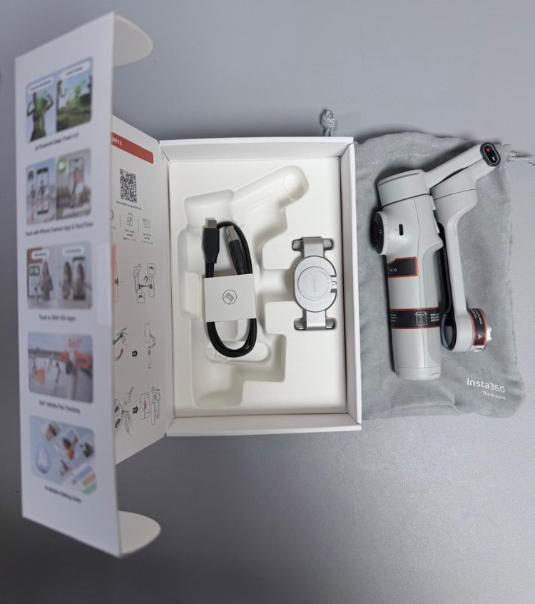 인스타360 짐벌 Flow 2 Pro AI 트래커 번들 + 마그네틱 폰 마운트 (거의 새것, 민트컨디션)--3