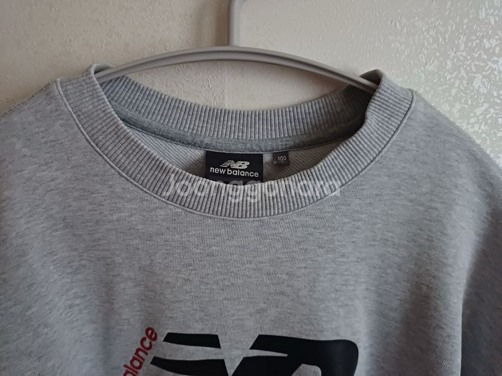 뉴발란스 맨투맨 L100--2