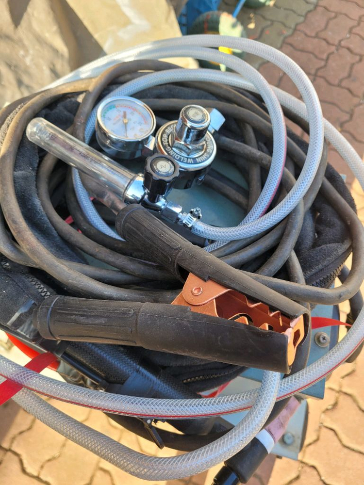 알곤용접기 250A--3