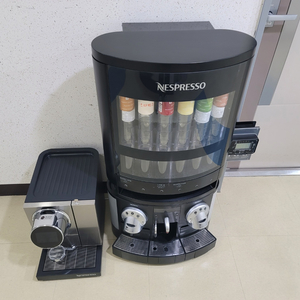 네스프레소 프로페셔널 캡슐 커피 머신 모멘토 100 제미니 220 CS223 기업용