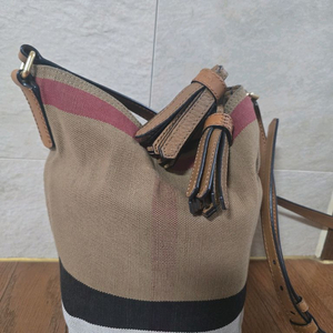 버버리 호보백 스몰