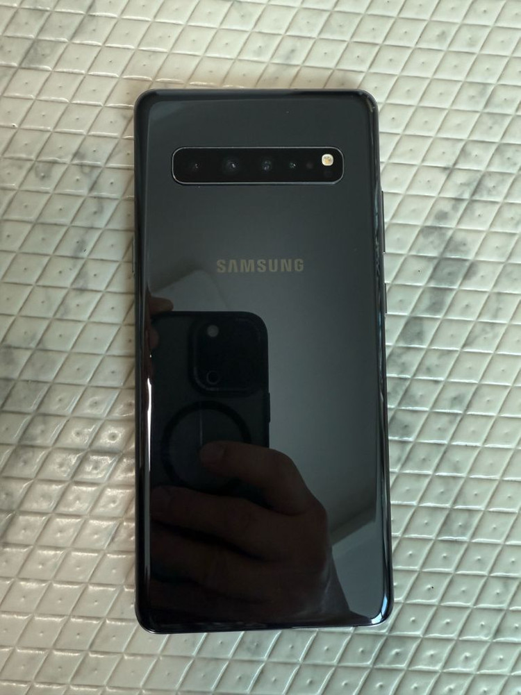 갤럭시 S10 5G 저장공간 512GB--3