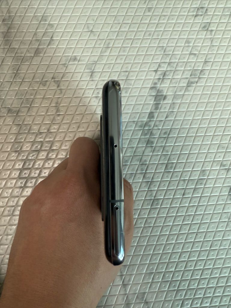 갤럭시 S10 5G 저장공간 512GB--6