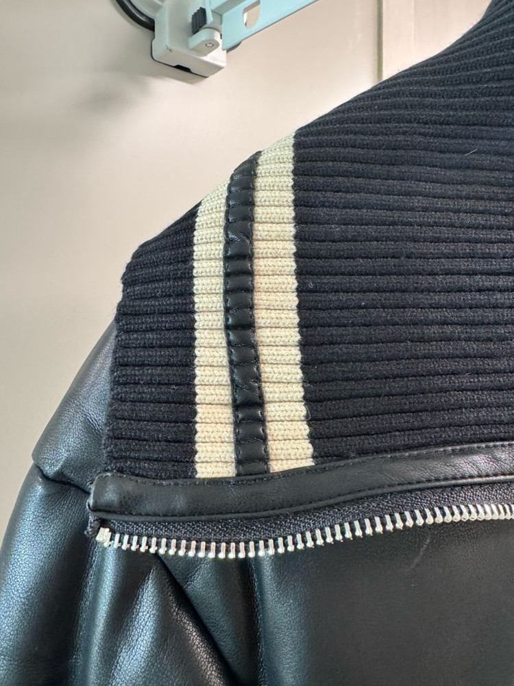 새상품)) 뮤 블랙 레더 숏패딩 (덕다운) 프리사이즈 77까지가능--5