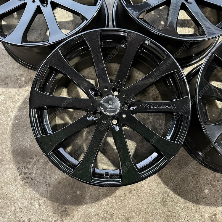 18인치 마르셀로 유광블랙 중고휠 팝니다 PCD105 이미지