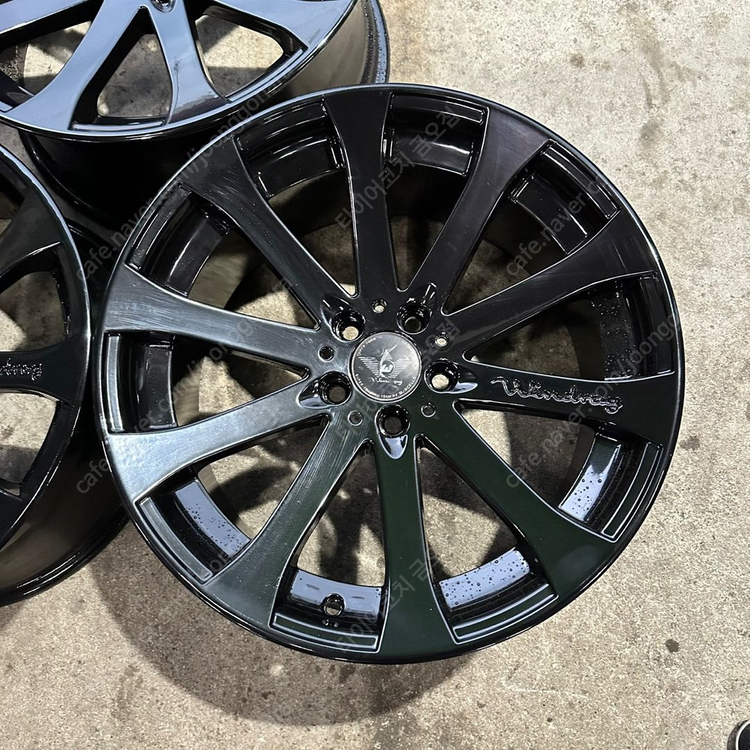 18인치 마르셀로 유광블랙 중고휠 팝니다 PCD105 이미지