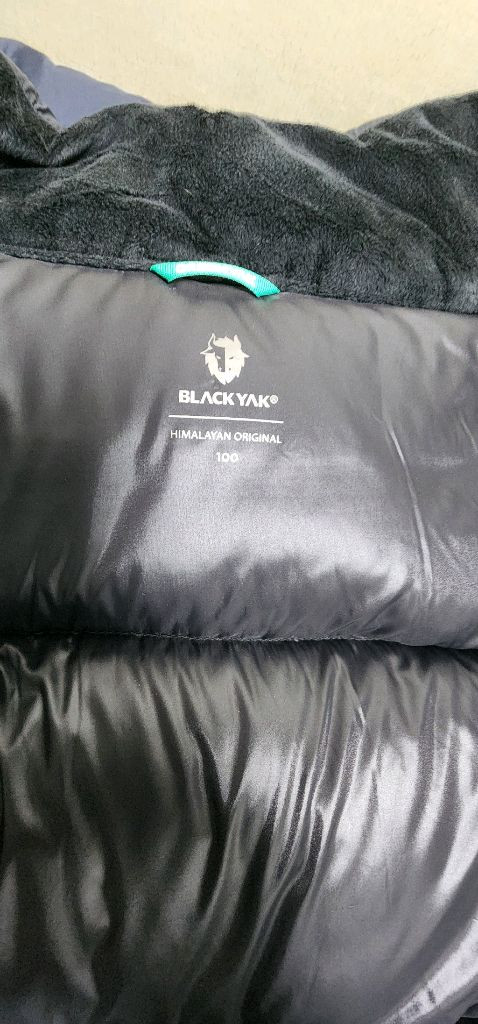 블랙야크 카마나 다운 패딩 자켓--2