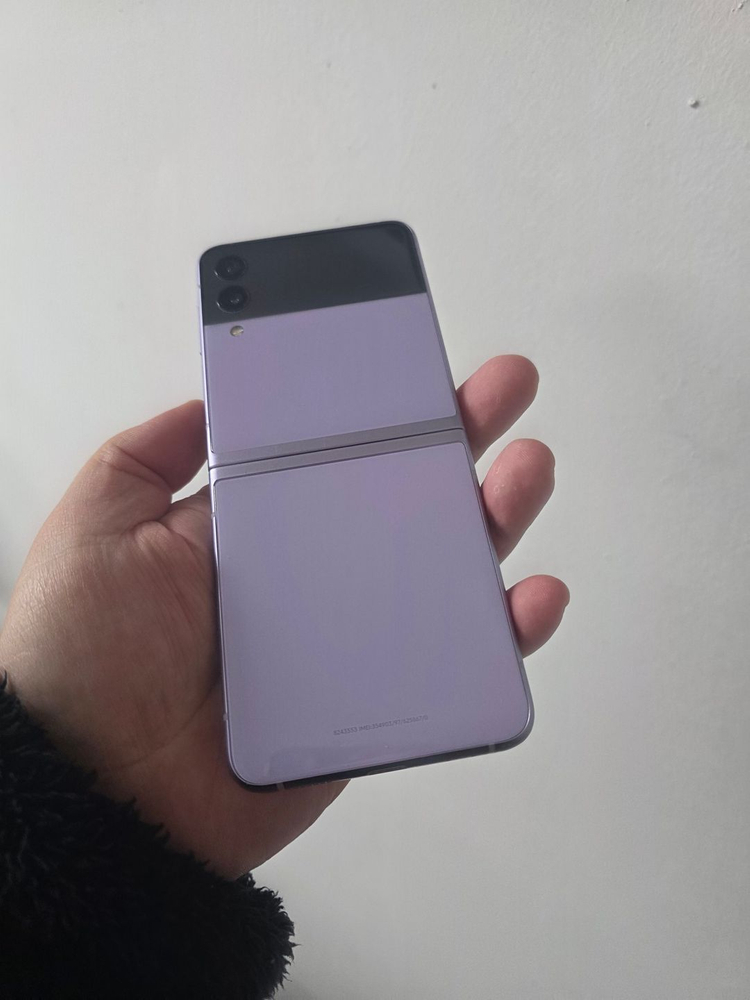 갤럭시 Z플립3 라벤더 256기가 A급 팔아요--1