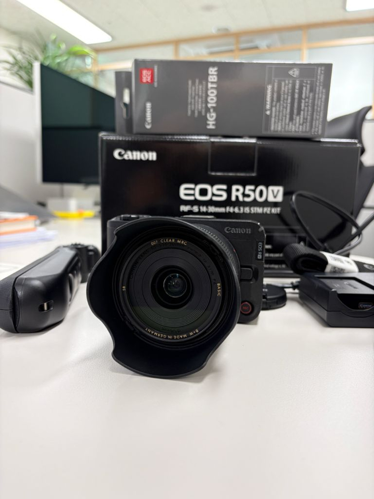 (셀카봉포함)캐논 EOS R50V 14-30 kit--1