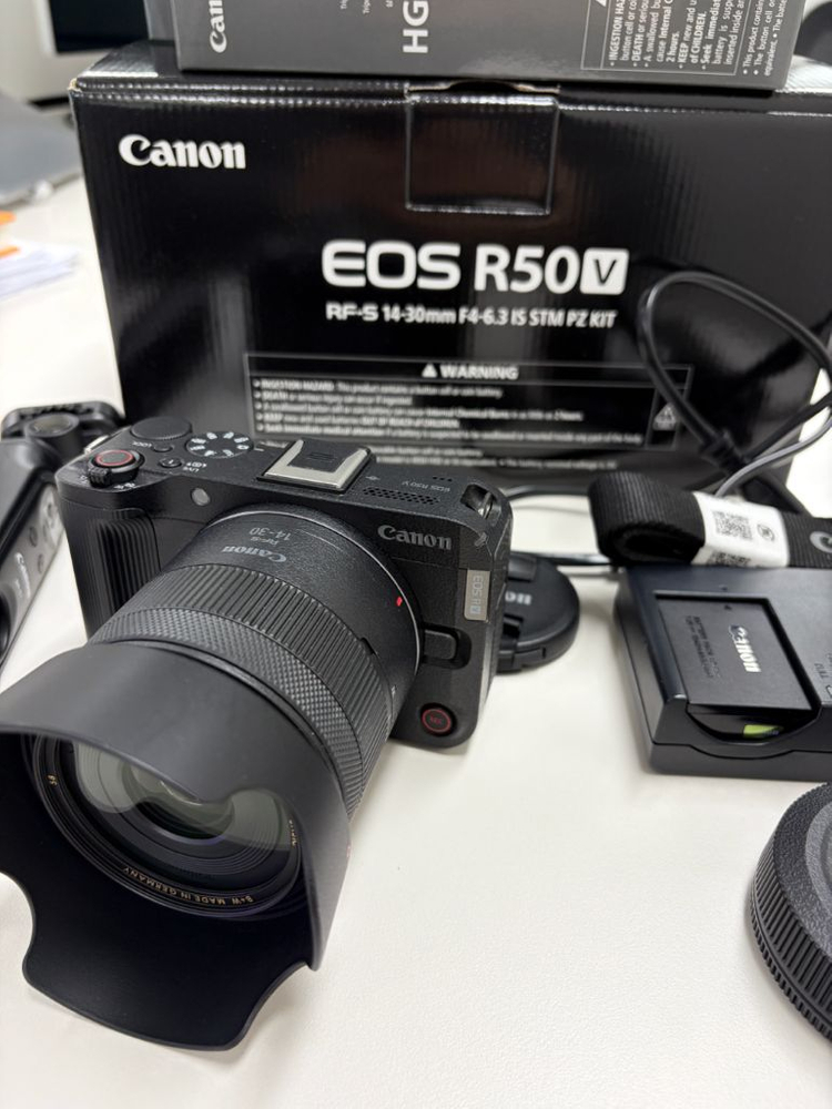 (셀카봉포함)캐논 EOS R50V 14-30 kit--2