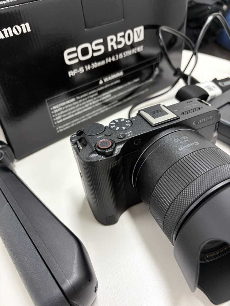 (셀카봉포함)캐논 EOS R50V 14-30 kit--3
