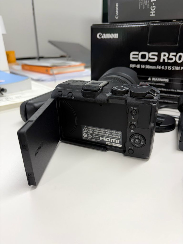 (셀카봉포함)캐논 EOS R50V 14-30 kit--5