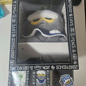 zoa gd지디 콜라보 인형 키링 세트