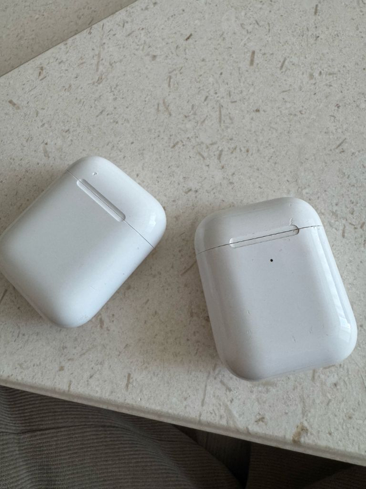 에어팟2세대 본체랑 유닛 이미지