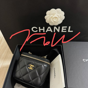 샤넬 베니티 미니 블랙 골드볼