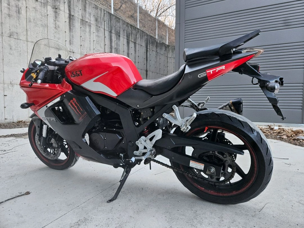 코멧250r/15년식/2만키로/90만원 이미지