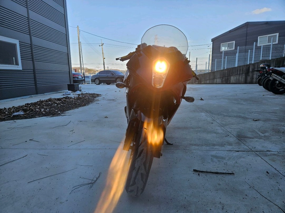 코멧250r/15년식/2만키로/90만원 이미지