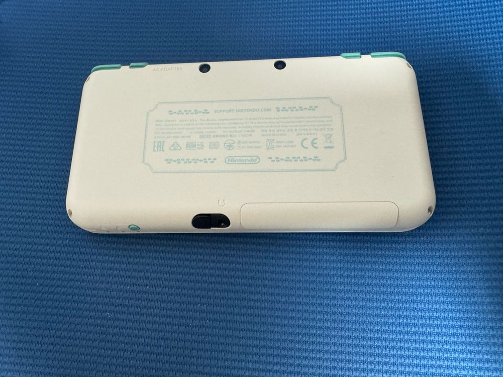 닌텐도 뉴 2ds xl 튀어나와요 동물의숲 에디션 이미지