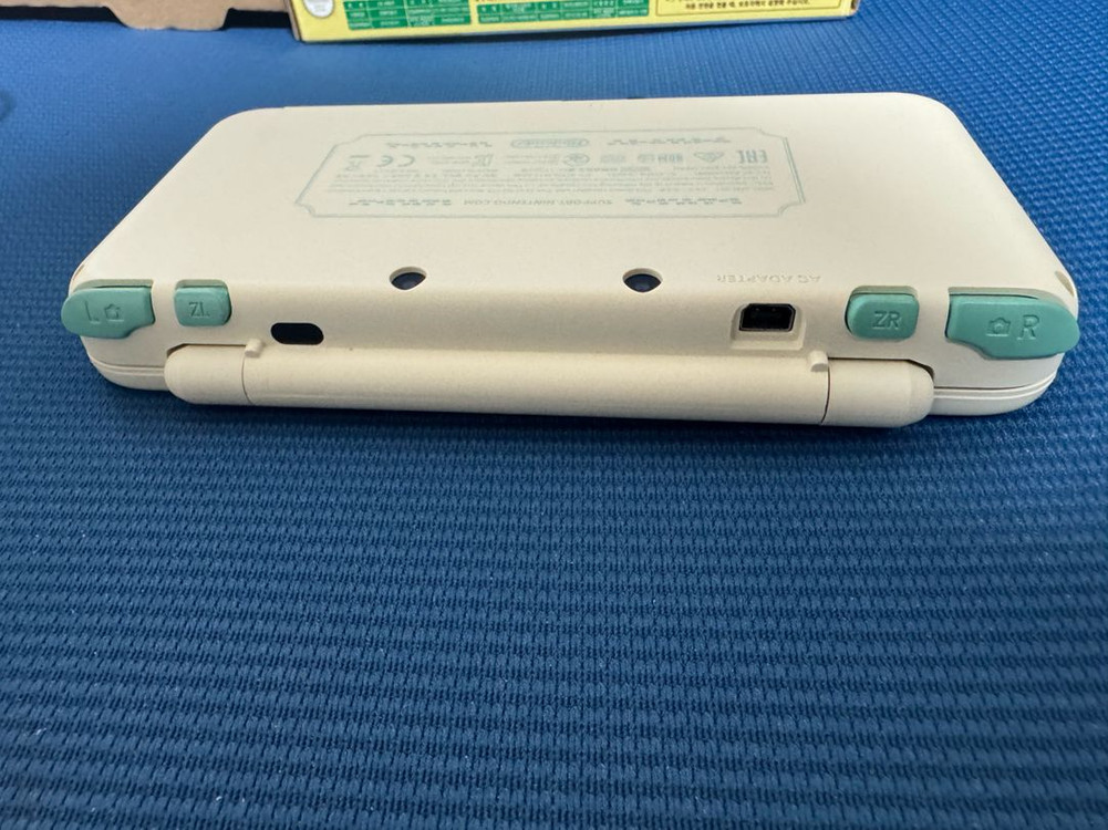 닌텐도 뉴 2ds xl 튀어나와요 동물의숲 에디션 이미지