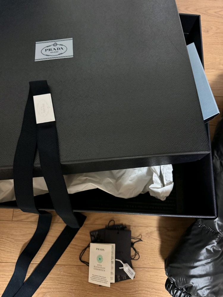 프라다 리나일론 패딩(가격내림)--9