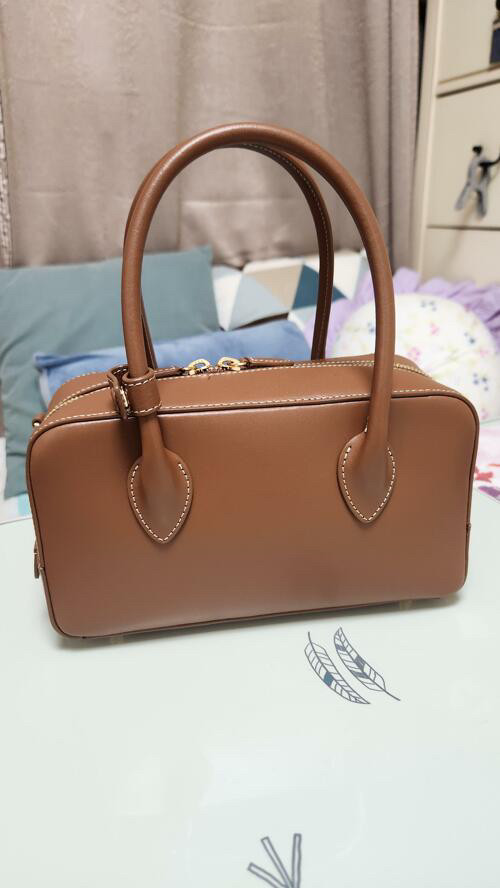 드메리엘 볼링백 미디엄 사이즈 탄브라운 급처 이미지