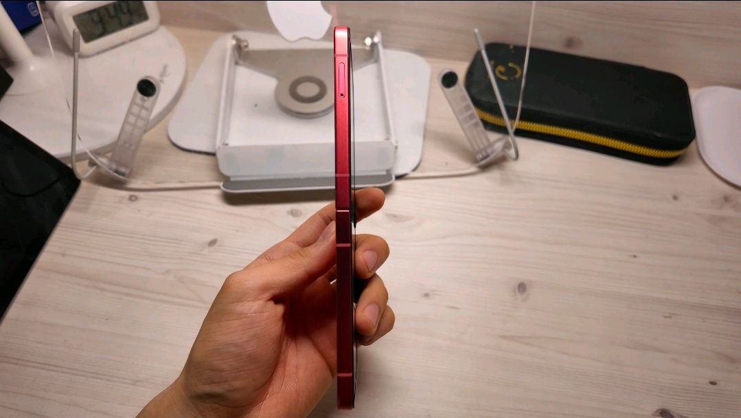 삼성 갤럭시 z플립7 코랄레드--5