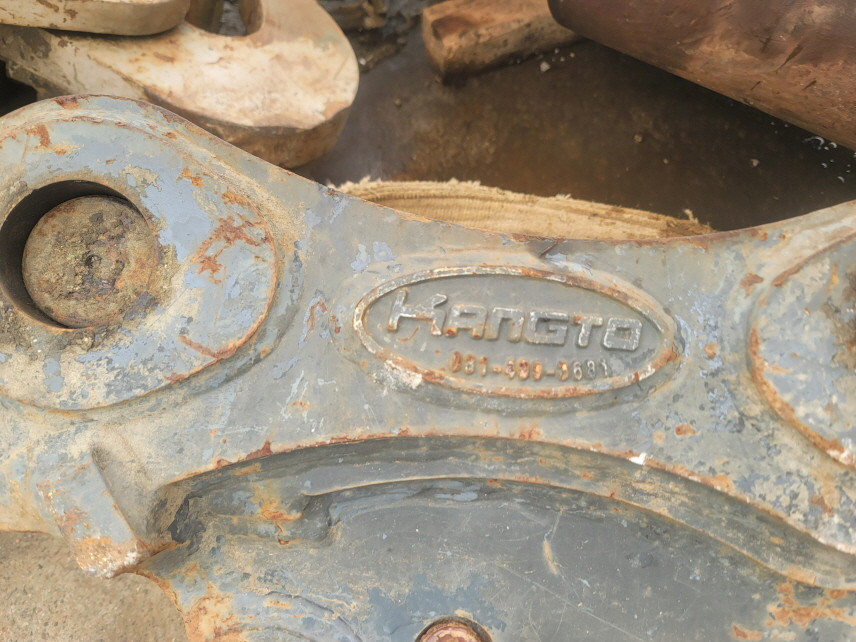 06 굴삭기 어테치먼트 퀵커플러 퀵 클램프 버켓링크 이미지