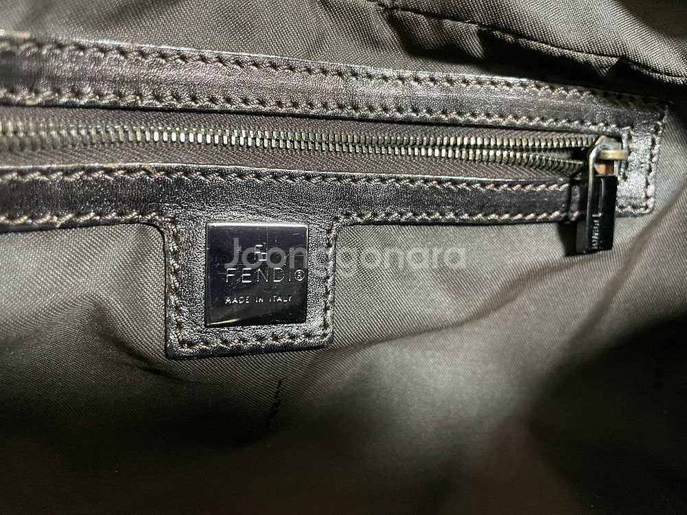 팬디 바게트백(정품)--1