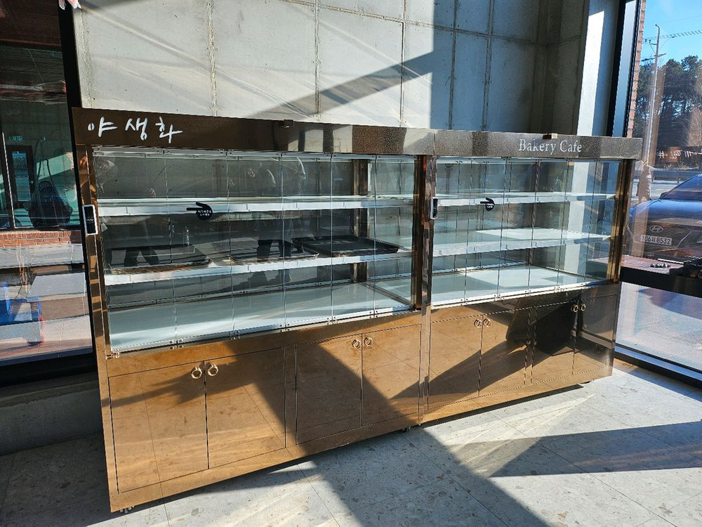 카페정리합니다 데크오븐 도우컨디셔너 컨벡션오븐 버티컬반죽기 파이롤러 냉장쇼케이스 빵진열대 등등--4
