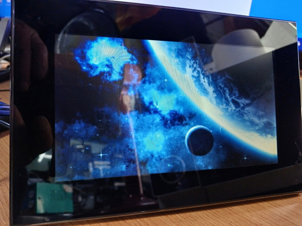 INSIGNIA NS-DPF9G 디지탈 포토 액자 고급형--2