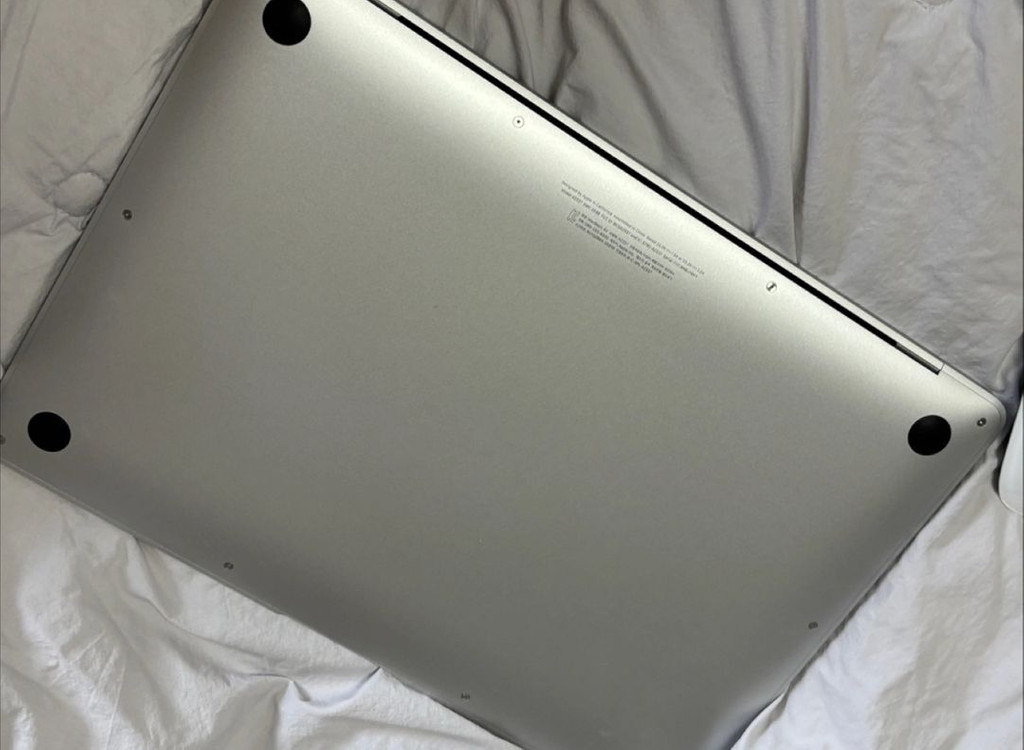 맥북에어 M1 (매직마우스포함) 이미지