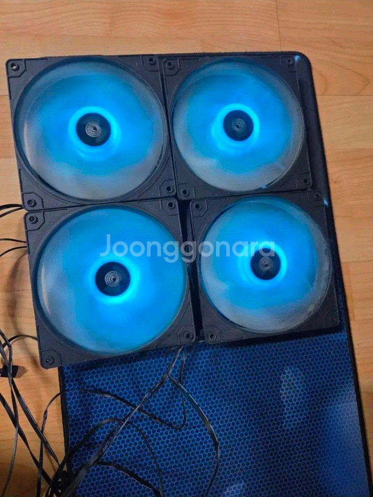 140mm pc 쿨링팬 4개 컨트롤러 밝기조절 까지--2