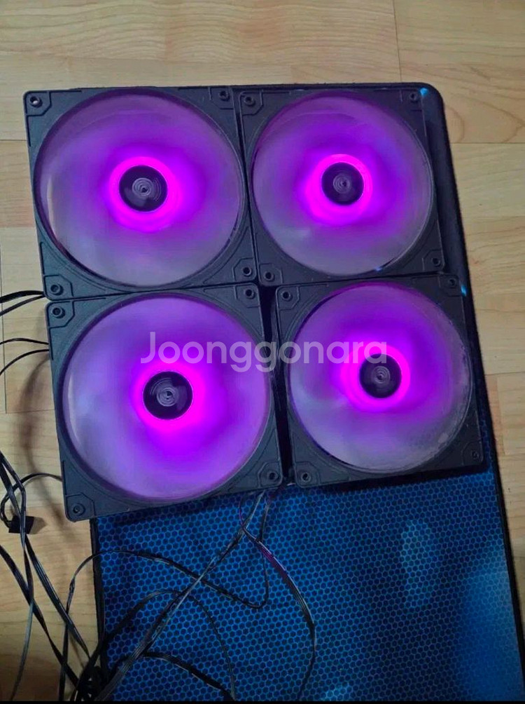 140mm pc 쿨링팬 4개 컨트롤러 밝기조절 까지--6