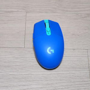 로지텍 G304 게이밍 무선 마우스