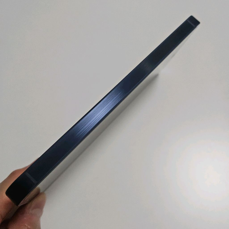 퀀텀5 A556 128GB--2