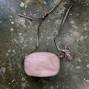 마이클코어스 크로스백 가방 핸드백