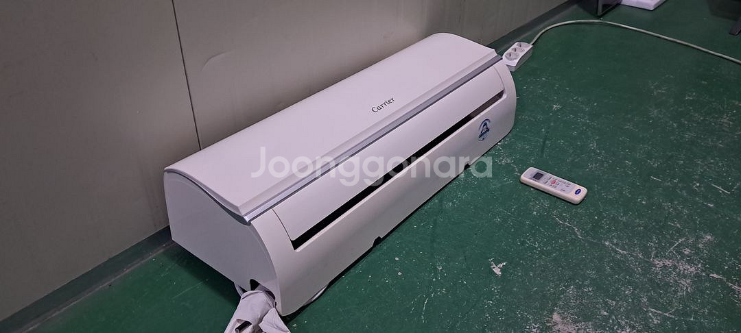 3383 캐리어 8평 벽걸이에어컨(화이트+정속형)--1