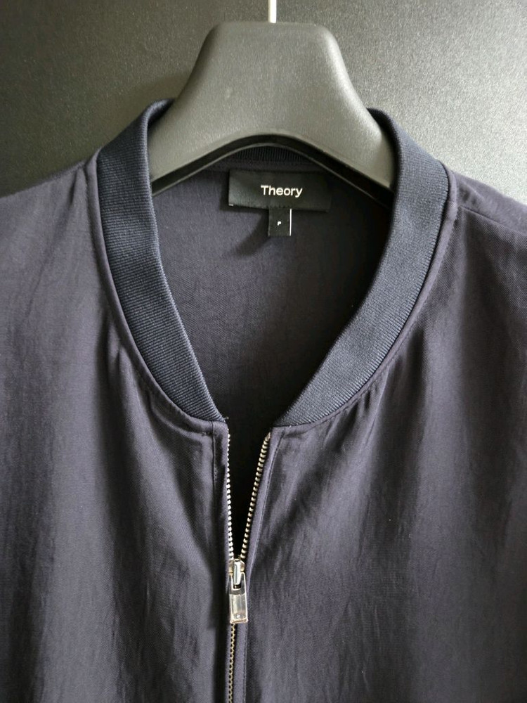 띠어리 크롭 자켓ㅡ정품 가격내림--1