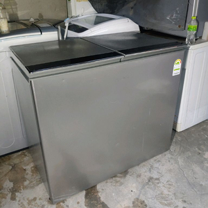 위니아 딤채 221리터 김치냉장고 팝니다.