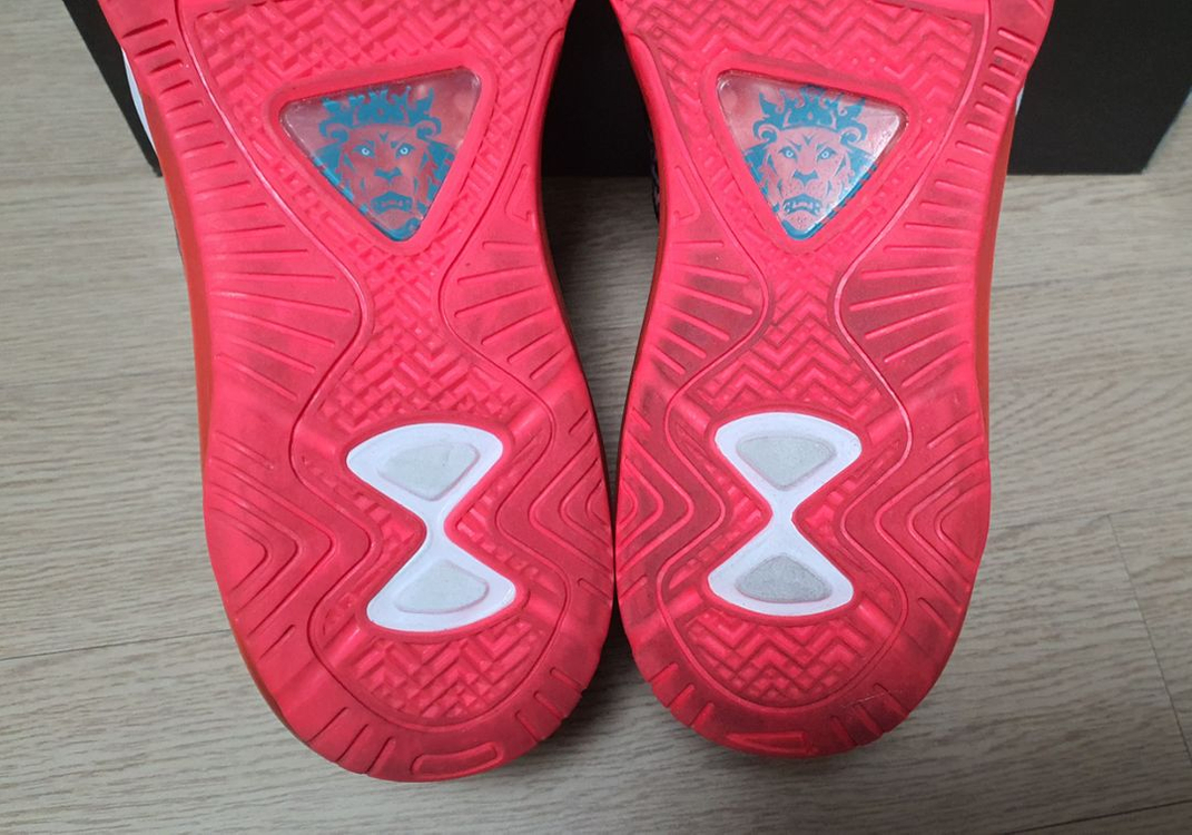 나이키 르브론8 마이애미나이트 275사이즈 18만원--6