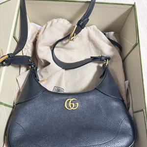 구찌 아프로디테 스몰 백 급처