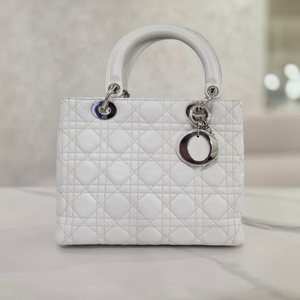 디올 레이디백 미디움 구형 (흰색염색)