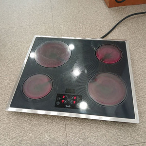 휘슬러 중고 4구 전기렌지 팝니다.(하이라이트,작동잘됨)