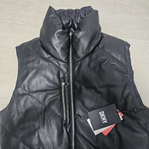 DKNY 블랙 레더 패딩 조끼 M 택달린새옷